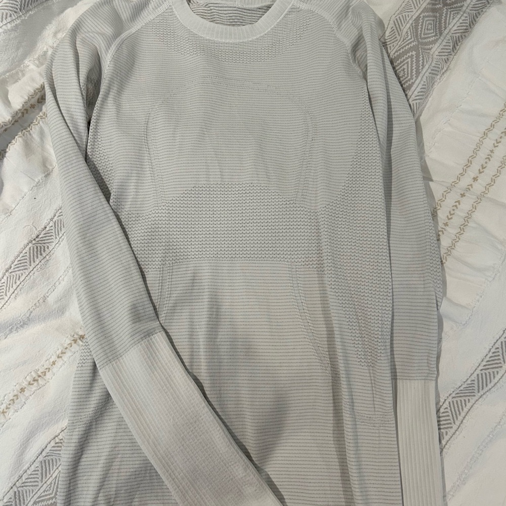 Lululemon top